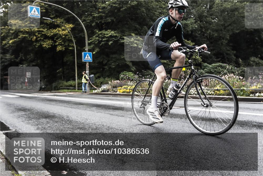 13.09.2026 - Stadtparktriathlon H.Heesch http://msf.ph/oto/10386536 13.09.2026 13:29:51 Radfahren 1433 meine-sportfotos.de