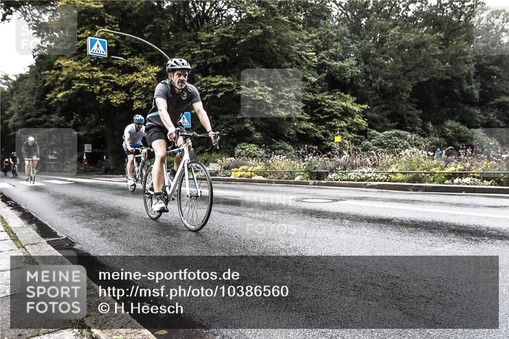 13.09.2026 - Stadtparktriathlon H.Heesch http://msf.ph/oto/10386560 13.09.2026 12:01:59 Radfahren 844, 871, 985, 1062, 1063 meine-sportfotos.de