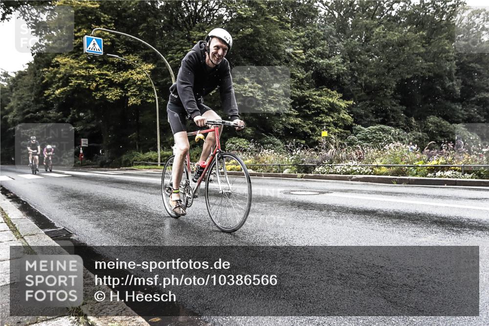 13.09.2026 - Stadtparktriathlon H.Heesch http://msf.ph/oto/10386566 13.09.2026 12:02:01 Radfahren 844, 871, 985, 1033, 1062, 1063 meine-sportfotos.de