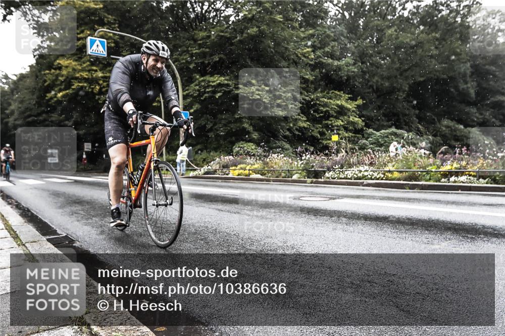 13.09.2026 - Stadtparktriathlon H.Heesch http://msf.ph/oto/10386636 13.09.2026 12:02:33 Radfahren 729, 849, 880, 987, 1029 meine-sportfotos.de