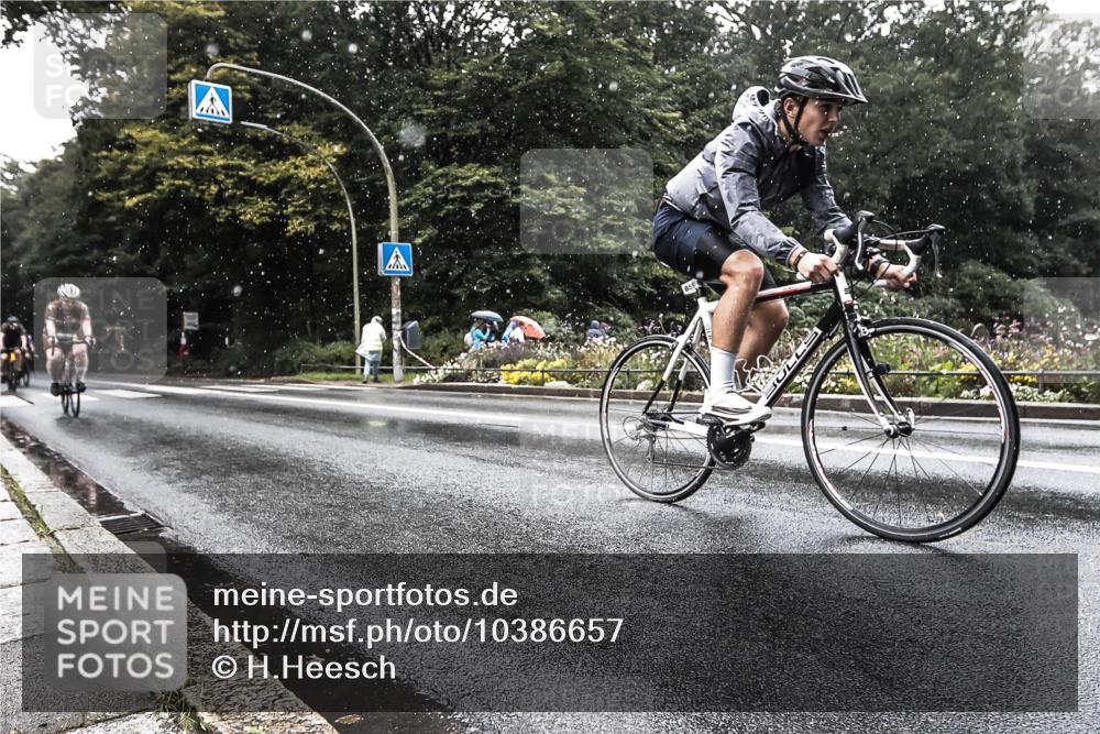 13.09.2026 - Stadtparktriathlon H.Heesch http://msf.ph/oto/10386657 13.09.2026 12:02:47 Radfahren 755, 859, 1020, 1044 meine-sportfotos.de