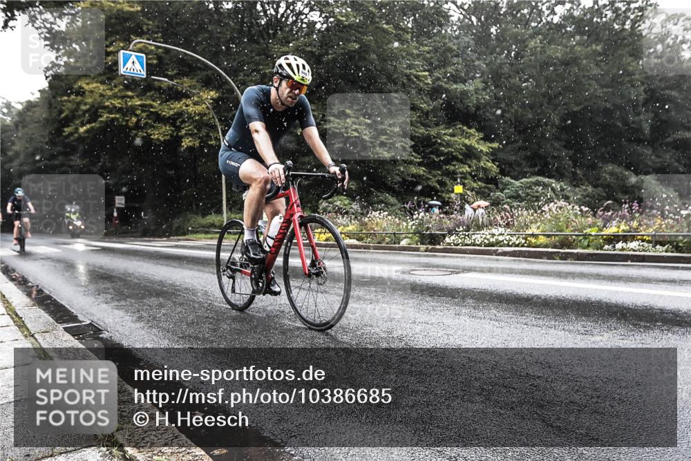 13.09.2026 - Stadtparktriathlon H.Heesch http://msf.ph/oto/10386685 13.09.2026 12:03:00 Radfahren 747, 948, 1059 meine-sportfotos.de