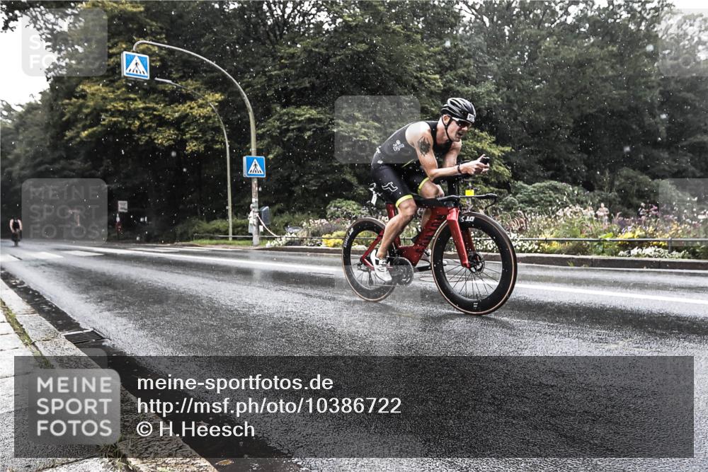 13.09.2026 - Stadtparktriathlon H.Heesch http://msf.ph/oto/10386722 13.09.2026 12:03:16 Radfahren 831, 879, 919, 965, 990, 997 meine-sportfotos.de
