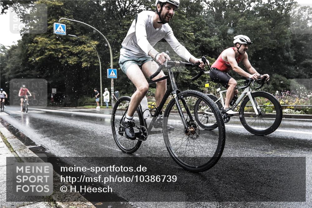 13.09.2026 - Stadtparktriathlon H.Heesch http://msf.ph/oto/10386739 13.09.2026 12:03:43 Radfahren 759, 887, 941, 996 meine-sportfotos.de