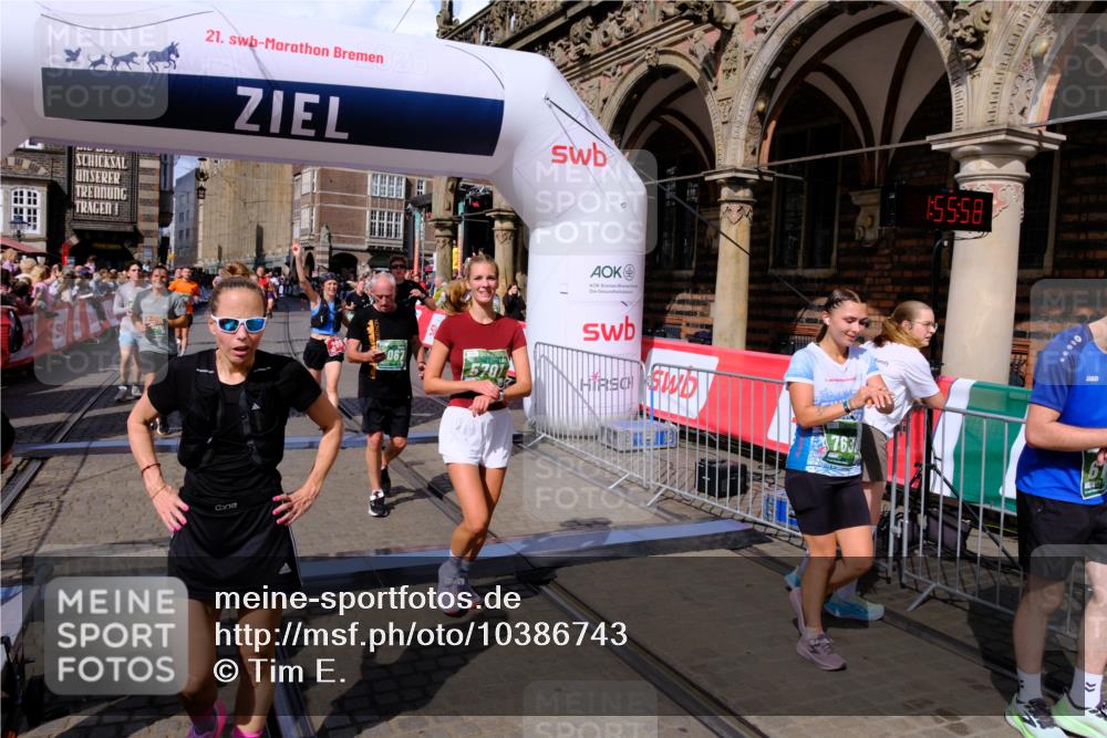 13.09.2026 - 21. swb-Marathon Bremen Tim E. http://msf.ph/oto/10386743 13.09.2026 13:26:20 Ziel 1163, 1647, 1896, 2062, 2666, 2708, 2987, 3248, 3516, 4067, 4476, 4724, 5558, 5701, 5854, 6135, 6605, 6886, 7638, 7780, 8271, 8361, 8592, 8635, 9266, 9794 meine-sportfotos.de
