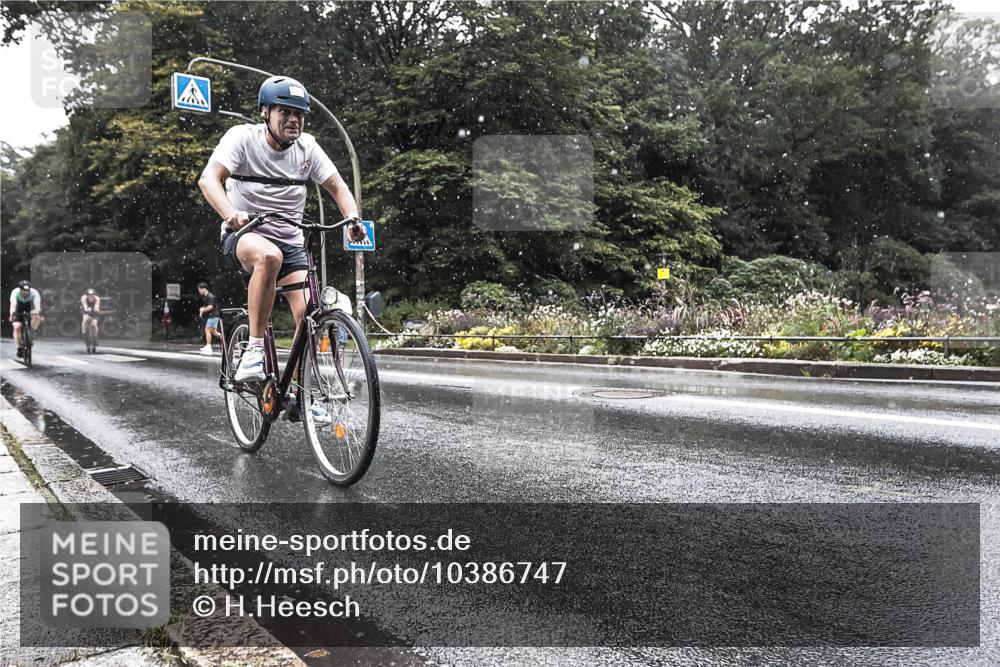 13.09.2026 - Stadtparktriathlon H.Heesch http://msf.ph/oto/10386747 13.09.2026 12:03:45 Radfahren 759, 887, 893, 914, 941, 996 meine-sportfotos.de