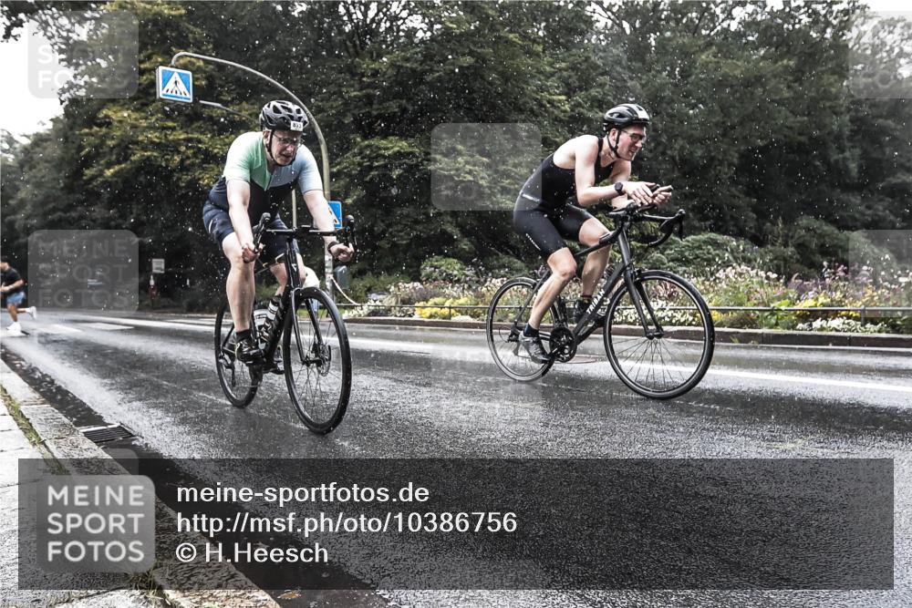 13.09.2026 - Stadtparktriathlon H.Heesch http://msf.ph/oto/10386756 13.09.2026 12:03:47 Radfahren 759, 887, 893, 914 meine-sportfotos.de