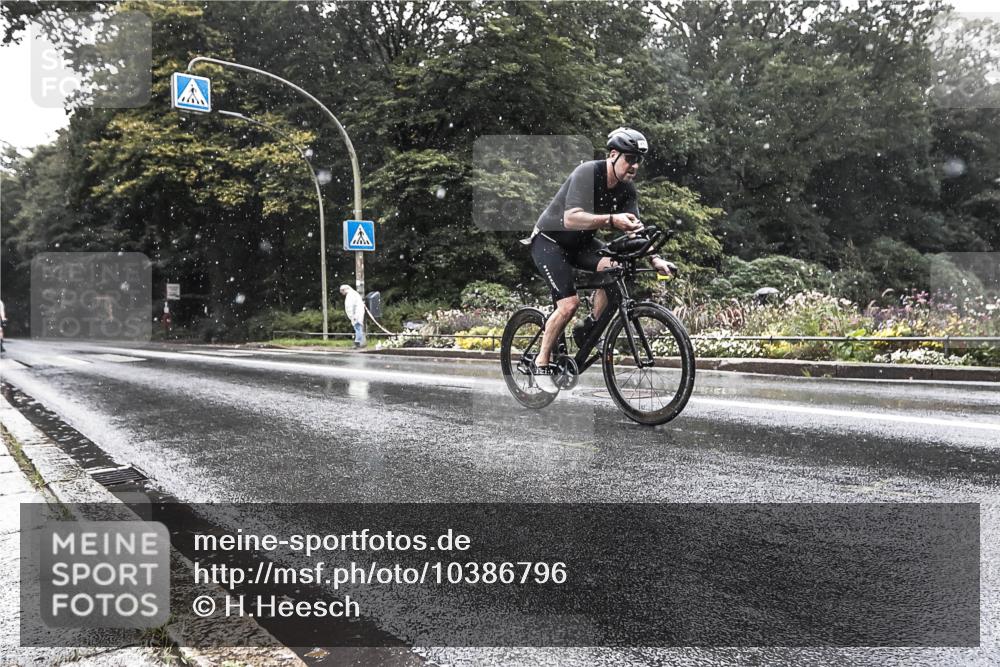 13.09.2026 - Stadtparktriathlon H.Heesch http://msf.ph/oto/10386796 13.09.2026 12:04:10 Radfahren 916, 1004, 1048 meine-sportfotos.de