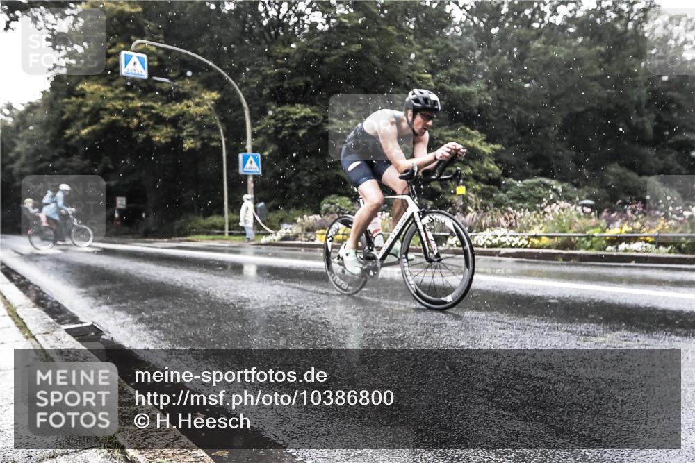 13.09.2026 - Stadtparktriathlon H.Heesch http://msf.ph/oto/10386800 13.09.2026 12:04:14 Radfahren 762, 972 meine-sportfotos.de