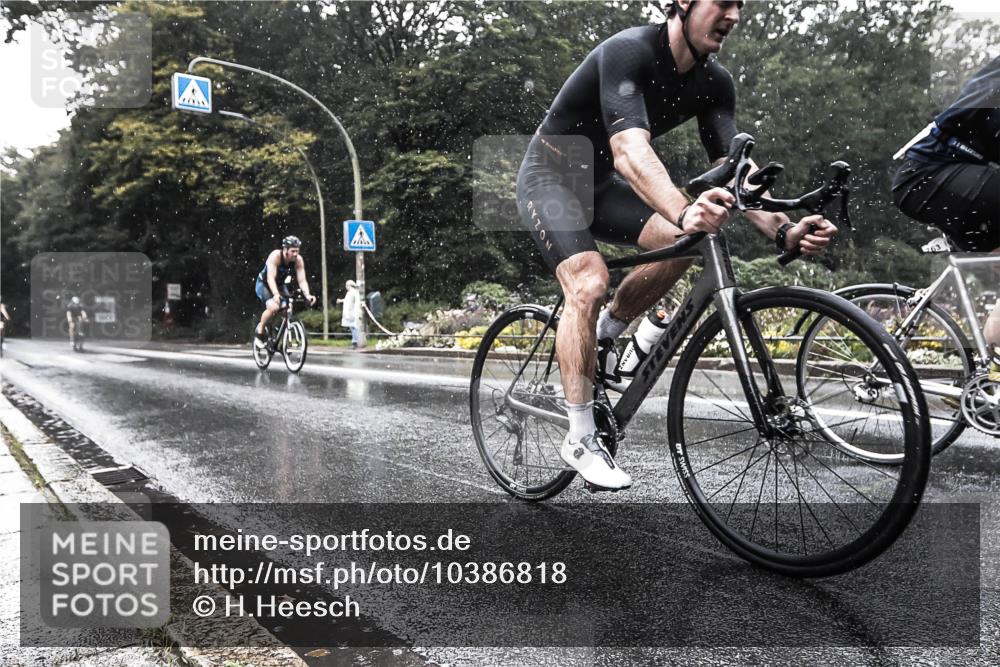 13.09.2026 - Stadtparktriathlon H.Heesch http://msf.ph/oto/10386818 13.09.2026 12:04:25 Radfahren 763, 785, 828, 857, 923, 964, 1036 meine-sportfotos.de