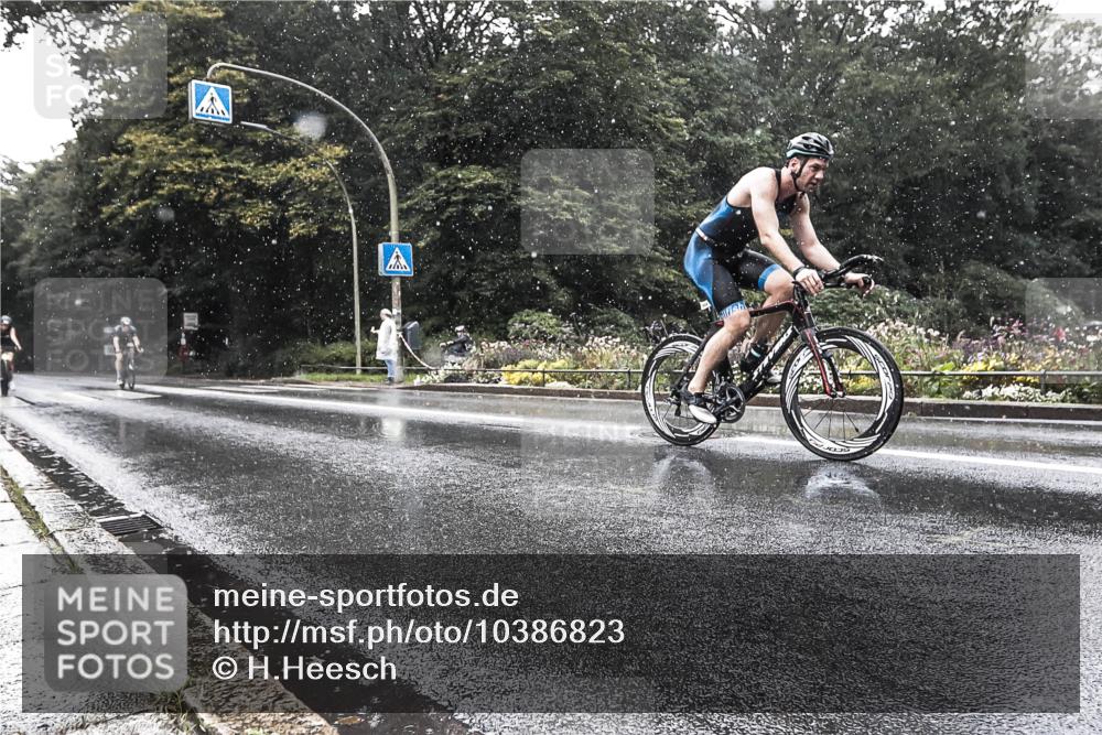13.09.2026 - Stadtparktriathlon H.Heesch http://msf.ph/oto/10386823 13.09.2026 12:04:26 Radfahren 763, 785, 828, 857, 923, 964, 1036 meine-sportfotos.de