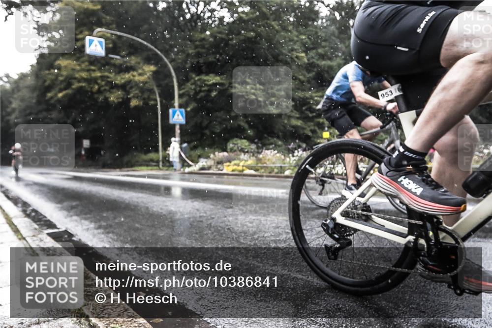 13.09.2026 - Stadtparktriathlon H.Heesch http://msf.ph/oto/10386841 13.09.2026 12:04:34 Radfahren 842, 953, 962, 1047 meine-sportfotos.de