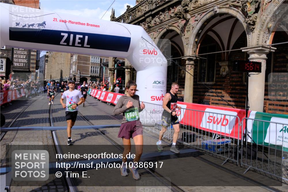 13.09.2026 - 21. swb-Marathon Bremen Tim E. http://msf.ph/oto/10386917 13.09.2026 13:26:36 Ziel 1649, 1896, 2434, 2658, 3603, 3983, 4723, 4724, 5747, 5854, 5906, 5934, 5992, 6230, 6639, 6886, 7626, 8635, 8817, 13195 meine-sportfotos.de