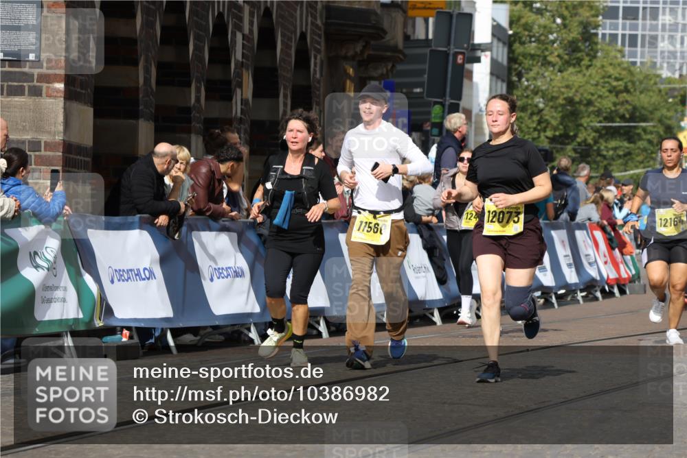 13.09.2026 - 21. swb-Marathon Bremen Strokosch-Dieckow http://msf.ph/oto/10386982 13.09.2026 11:08:31 Ziel 10135, 10188, 10404, 10493, 10767, 10793, 10851, 10859, 11032, 11044, 11263, 11378, 11404, 11509, 11659, 11831, 11833, 11958, 12160, 12248, 12325, 12384, 12389, 10229, 10399, 10609, 11065, 11358, 11421, 11678, 11710, 11718, 11834, 12162 meine-sportfotos.de