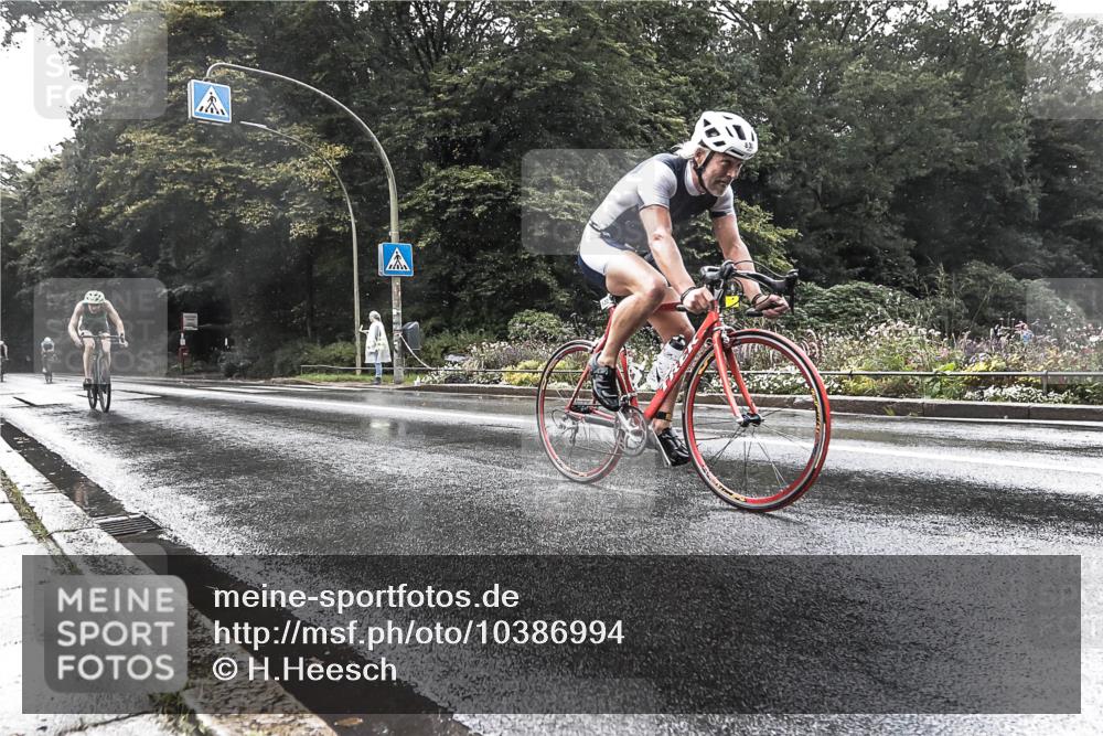 13.09.2026 - Stadtparktriathlon H.Heesch http://msf.ph/oto/10386994 13.09.2026 12:07:03 Radfahren 816, 830, 957 meine-sportfotos.de