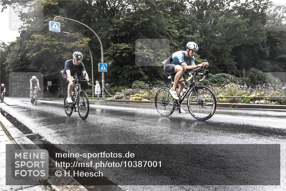 13.09.2026 - Stadtparktriathlon H.Heesch http://msf.ph/oto/10387001 13.09.2026 12:07:07 Radfahren 803, 830, 902, 957, 1035, 1061 meine-sportfotos.de