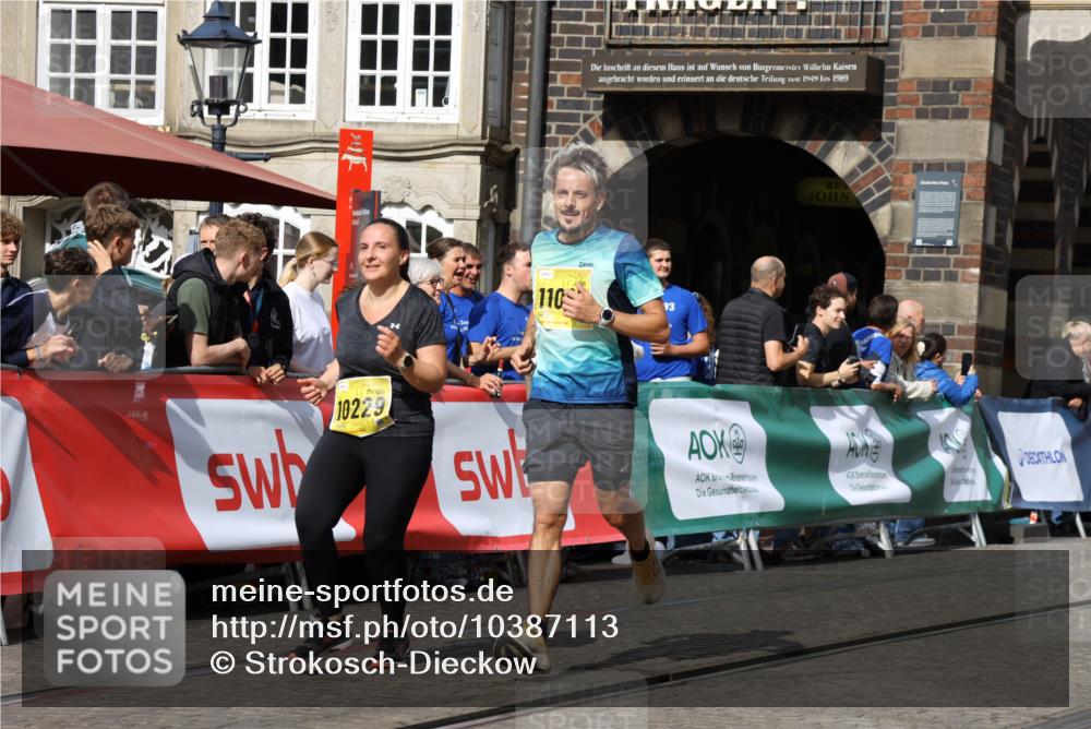 13.09.2026 - 21. swb-Marathon Bremen Strokosch-Dieckow http://msf.ph/oto/10387113 13.09.2026 11:08:42 Ziel 10135, 10188, 10793, 10851, 11032, 11124, 11263, 11509, 11560, 11561, 11888, 11968, 12073, 12164, 12315, 12325, 12410, 12516, 10469, 10599, 11053, 11074, 11421, 11434, 11710, 11718, 11812, 12256, 12353, 12438, 12517 meine-sportfotos.de