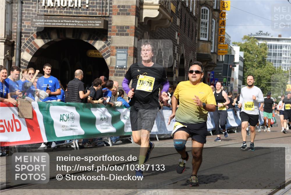 13.09.2026 - 21. swb-Marathon Bremen Strokosch-Dieckow http://msf.ph/oto/10387133 13.09.2026 11:08:43 Ziel 10135, 10188, 10229, 10851, 11065, 11124, 11263, 11509, 11560, 11561, 11888, 11968, 12073, 12164, 12315, 12325, 12410, 12516, 10217, 10469, 10599, 11053, 11074, 11421, 11434, 11718, 11812, 12256, 12353, 12438, 12517 meine-sportfotos.de