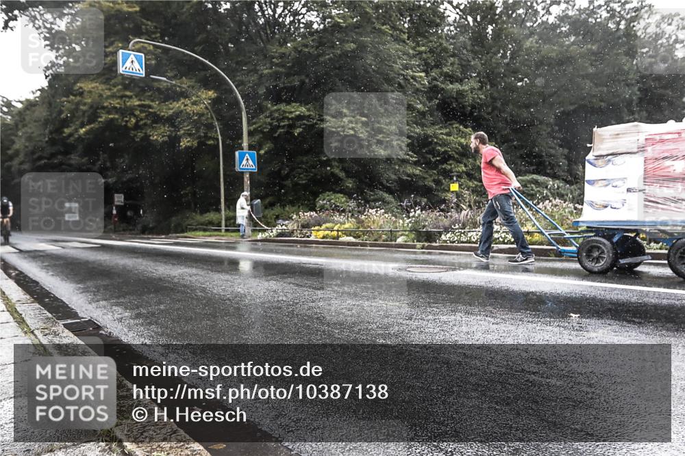 13.09.2026 - Stadtparktriathlon H.Heesch http://msf.ph/oto/10387138 13.09.2026 12:09:29 Radfahren 841, 935, 1039 meine-sportfotos.de