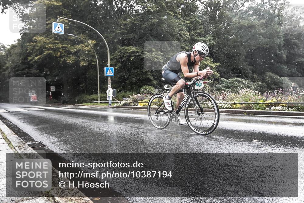 13.09.2026 - Stadtparktriathlon H.Heesch http://msf.ph/oto/10387194 13.09.2026 12:09:55 Radfahren 871, 952, 990, 995 meine-sportfotos.de