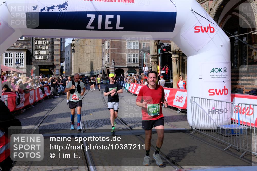 13.09.2026 - 21. swb-Marathon Bremen Tim E. http://msf.ph/oto/10387211 13.09.2026 13:26:56 Ziel 1368, 2779, 3526, 3852, 3893, 4077, 4598, 5054, 6289, 6375, 6548, 8112, 9260, 13097 meine-sportfotos.de
