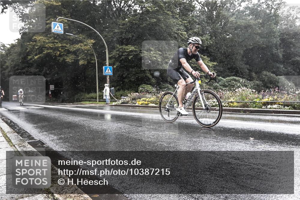 13.09.2026 - Stadtparktriathlon H.Heesch http://msf.ph/oto/10387215 13.09.2026 12:10:08 Radfahren 861, 915, 925, 1001, 1016, 1044 meine-sportfotos.de