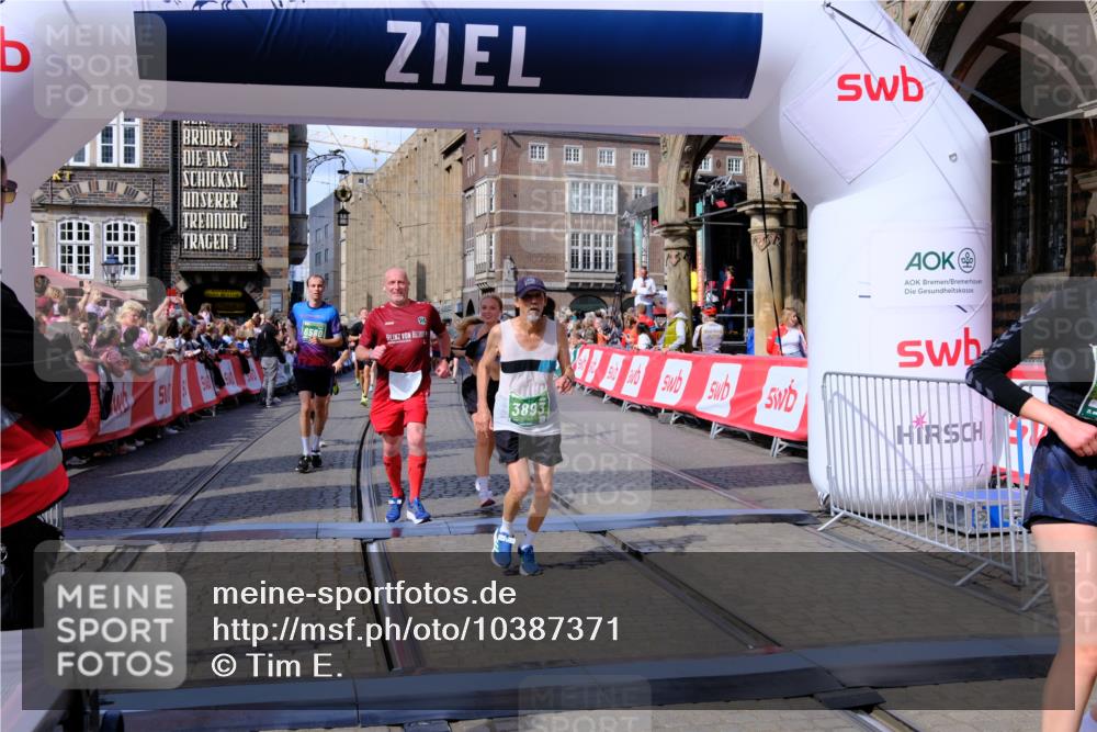 13.09.2026 - 21. swb-Marathon Bremen Tim E. http://msf.ph/oto/10387371 13.09.2026 13:27:09 Ziel 531, 946, 2089, 3076, 3302, 3510, 3527, 3852, 3893, 4327, 4441, 4598, 4919, 5054, 5689, 5937, 5943, 6289, 6314, 6375, 6455, 6580, 7027, 7246, 7317, 8112, 8303, 9150, 9551, 13097 meine-sportfotos.de
