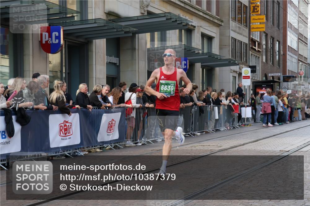 13.09.2026 - 21. swb-Marathon Bremen Strokosch-Dieckow http://msf.ph/oto/10387379 13.09.2026 12:55:55 Ziel 250, 6630, 1583, 1724, 2072, 5163, 9630, 10034, 13080 meine-sportfotos.de