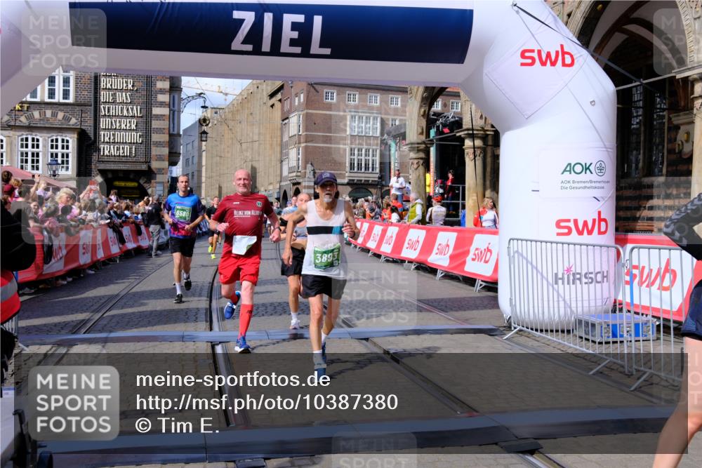 13.09.2026 - 21. swb-Marathon Bremen Tim E. http://msf.ph/oto/10387380 13.09.2026 13:27:09 Ziel 531, 946, 2089, 3076, 3302, 3510, 3527, 3852, 3893, 4327, 4441, 4598, 4919, 5054, 5689, 5937, 5943, 6289, 6314, 6375, 6455, 6580, 7027, 7246, 7317, 8112, 8303, 9150, 9551, 13097 meine-sportfotos.de