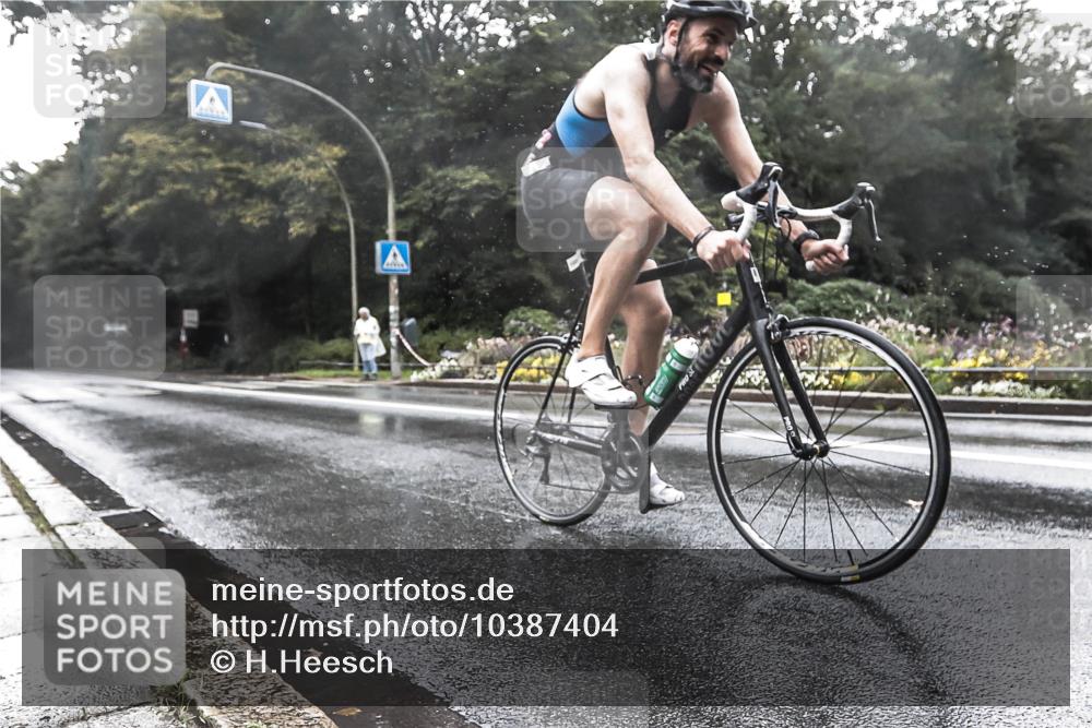 13.09.2026 - Stadtparktriathlon H.Heesch http://msf.ph/oto/10387404 13.09.2026 12:13:38 Radfahren 1009 meine-sportfotos.de