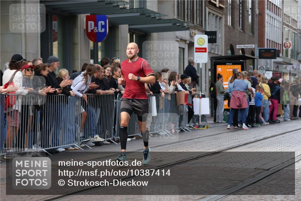 13.09.2026 - 21. swb-Marathon Bremen Strokosch-Dieckow http://msf.ph/oto/10387414 13.09.2026 12:56:04 Ziel 250, 1212, 6630, 13224, 1583, 2072, 5163, 10034, 13080 meine-sportfotos.de