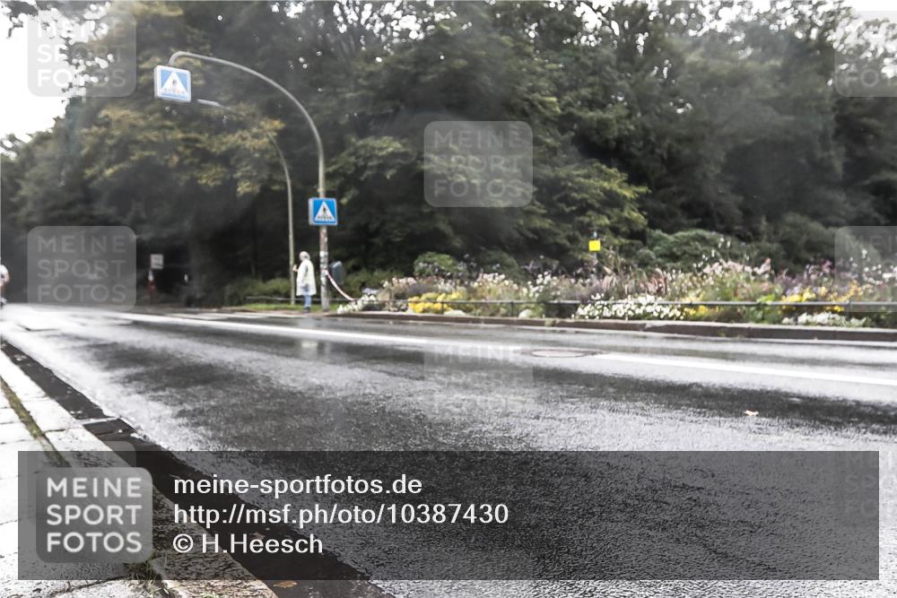 13.09.2026 - Stadtparktriathlon H.Heesch http://msf.ph/oto/10387430 13.09.2026 12:14:18 Radfahren 887, 1017 meine-sportfotos.de