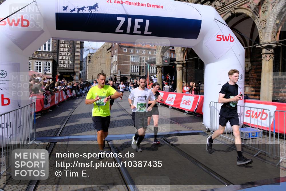 13.09.2026 - 21. swb-Marathon Bremen Tim E. http://msf.ph/oto/10387435 13.09.2026 13:28:03 Ziel 440, 534, 762, 857, 1456, 1932, 2686, 3013, 3135, 3460, 3576, 3970, 4106, 4133, 4265, 4421, 4496, 4593, 4744, 5081, 5462, 5557, 6067, 6468, 6522, 7042, 7138, 7358, 8351, 9067, 9494, 9727, 13198 meine-sportfotos.de