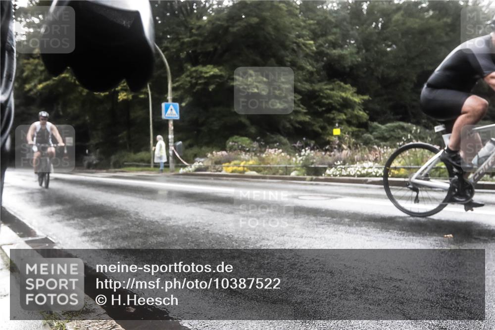 13.09.2026 - Stadtparktriathlon H.Heesch http://msf.ph/oto/10387522 13.09.2026 12:15:59 Radfahren 961, 1065 meine-sportfotos.de
