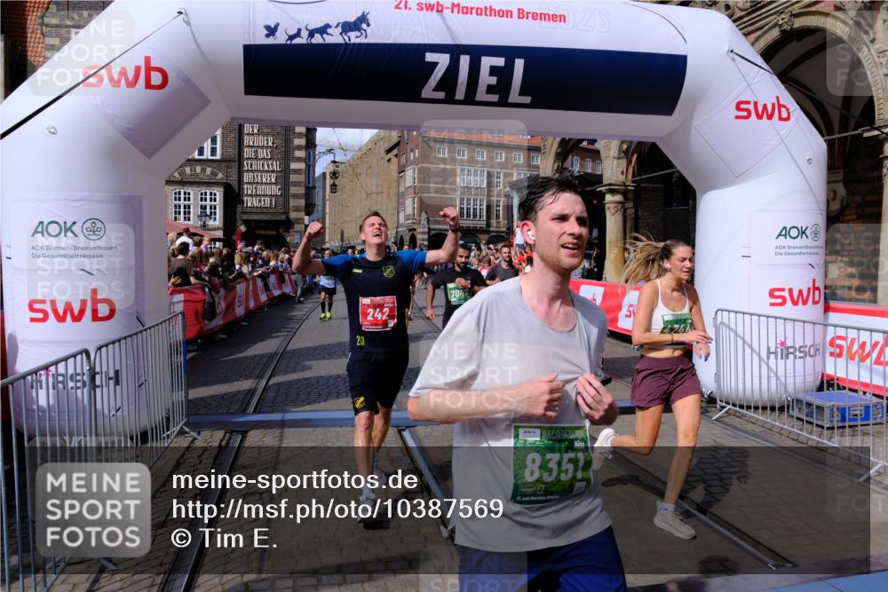13.09.2026 - 21. swb-Marathon Bremen Tim E. http://msf.ph/oto/10387569 13.09.2026 13:28:10 Ziel 440, 488, 534, 762, 1343, 1456, 1932, 3135, 3480, 3576, 3970, 4106, 4133, 4265, 4496, 4744, 5462, 6067, 6468, 6522, 7042, 7138, 7358, 8188, 8351, 9067, 9145, 9494, 9727, 13069, 13198 meine-sportfotos.de