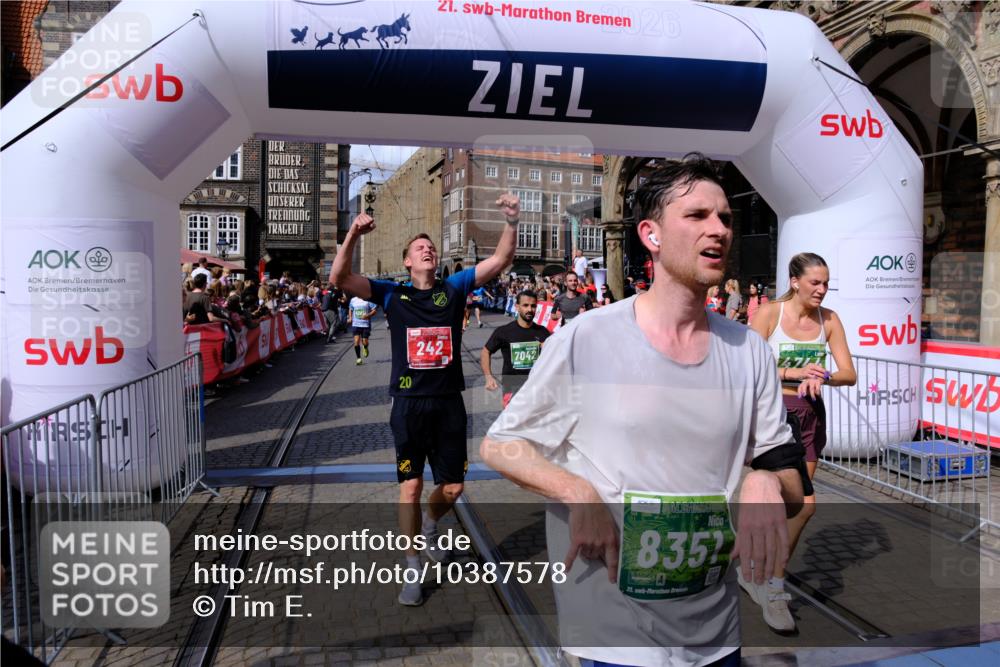 13.09.2026 - 21. swb-Marathon Bremen Tim E. http://msf.ph/oto/10387578 13.09.2026 13:28:10 Ziel 440, 488, 534, 762, 1343, 1456, 1932, 3135, 3480, 3576, 3970, 4106, 4133, 4265, 4496, 4744, 5462, 6067, 6468, 6522, 7042, 7138, 7358, 8188, 8351, 9067, 9145, 9494, 9727, 13069, 13198 meine-sportfotos.de
