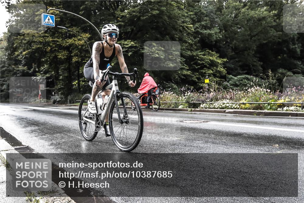 13.09.2026 - Stadtparktriathlon H.Heesch http://msf.ph/oto/10387685 13.09.2026 12:18:29 Radfahren 987, 1178 meine-sportfotos.de