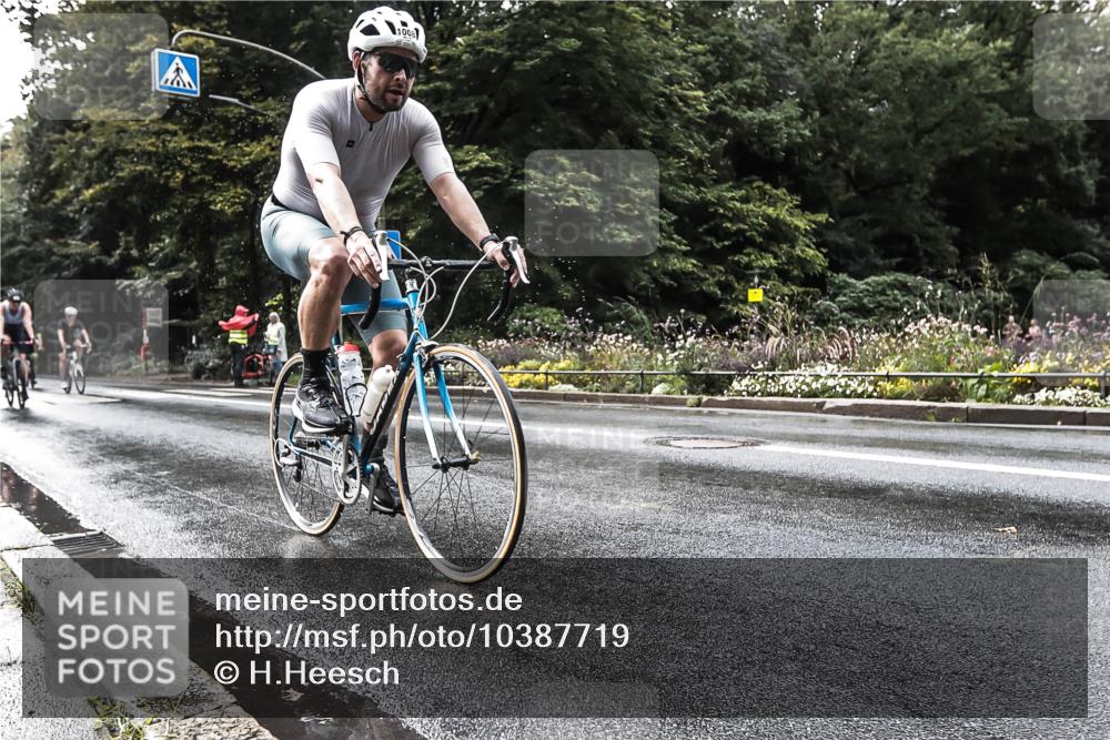 13.09.2026 - Stadtparktriathlon H.Heesch http://msf.ph/oto/10387719 13.09.2026 12:18:50 Radfahren 974, 1008, 1029, 1086, 1093, 1159, 1161, 1184 meine-sportfotos.de
