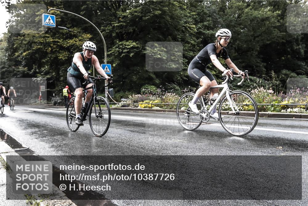 13.09.2026 - Stadtparktriathlon H.Heesch http://msf.ph/oto/10387726 13.09.2026 12:18:52 Radfahren 974, 1008, 1029, 1099, 1144, 1159, 1161, 1184 meine-sportfotos.de