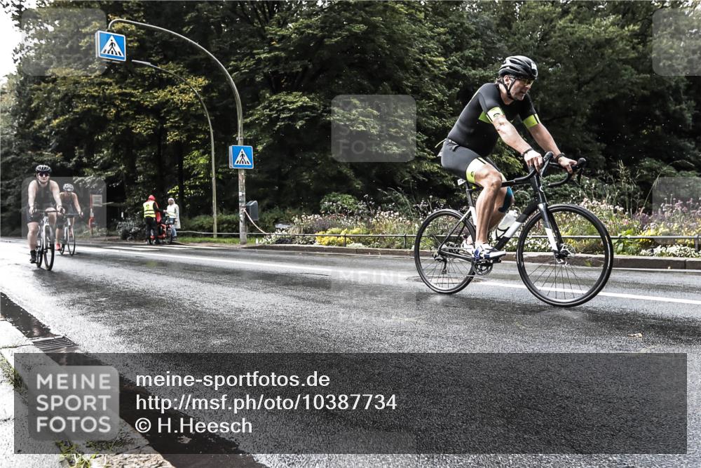 13.09.2026 - Stadtparktriathlon H.Heesch http://msf.ph/oto/10387734 13.09.2026 12:18:53 Radfahren 951, 974, 1008, 1099, 1144, 1159, 1161, 1184 meine-sportfotos.de