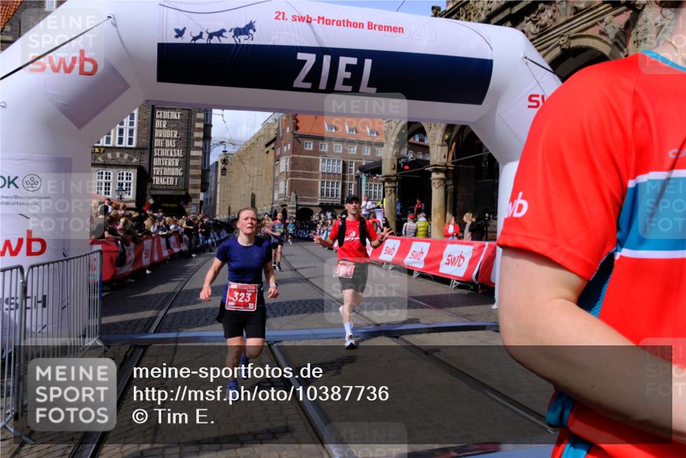 13.09.2026 - 21. swb-Marathon Bremen Tim E. http://msf.ph/oto/10387736 13.09.2026 13:28:21 Ziel 488, 1343, 1456, 3334, 3480, 3576, 4265, 5360, 5462, 6182, 6468, 7926, 8188, 8656, 9067, 9145, 9167, 9168, 9543, 9738, 9881, 13069 meine-sportfotos.de