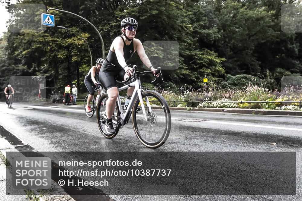 13.09.2026 - Stadtparktriathlon H.Heesch http://msf.ph/oto/10387737 13.09.2026 12:18:54 Radfahren 951, 974, 1008, 1099, 1102, 1144, 1159, 1161, 1184 meine-sportfotos.de
