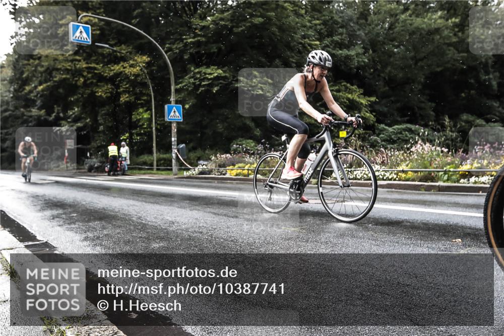 13.09.2026 - Stadtparktriathlon H.Heesch http://msf.ph/oto/10387741 13.09.2026 12:18:54 Radfahren 951, 974, 1008, 1099, 1102, 1144, 1159, 1161, 1184 meine-sportfotos.de