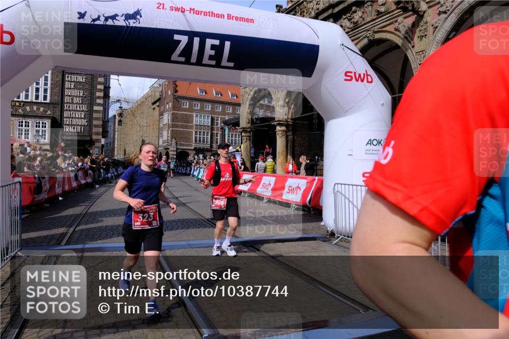13.09.2026 - 21. swb-Marathon Bremen Tim E. http://msf.ph/oto/10387744 13.09.2026 13:28:22 Ziel 488, 1343, 1456, 3114, 3334, 3480, 4506, 5360, 5462, 6182, 7926, 8188, 8656, 9067, 9145, 9167, 9168, 9543, 9738, 9881, 13069 meine-sportfotos.de