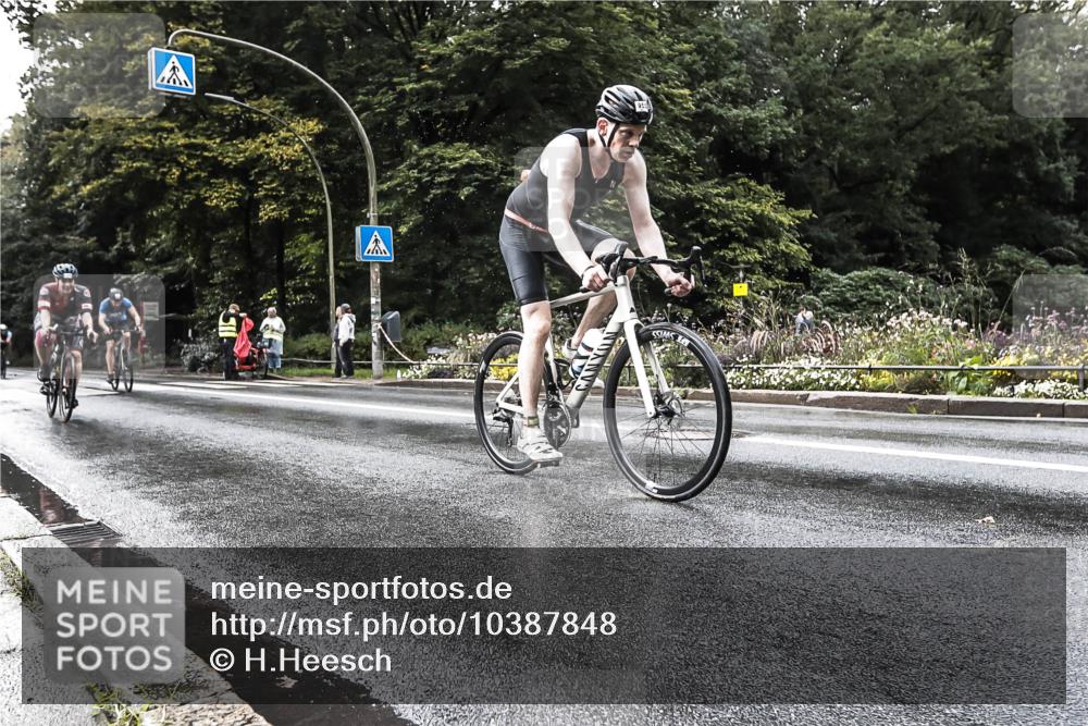 13.09.2026 - Stadtparktriathlon H.Heesch http://msf.ph/oto/10387848 13.09.2026 12:20:01 Radfahren 880, 955, 985, 1047, 1067, 1090, 1138, 1157 meine-sportfotos.de