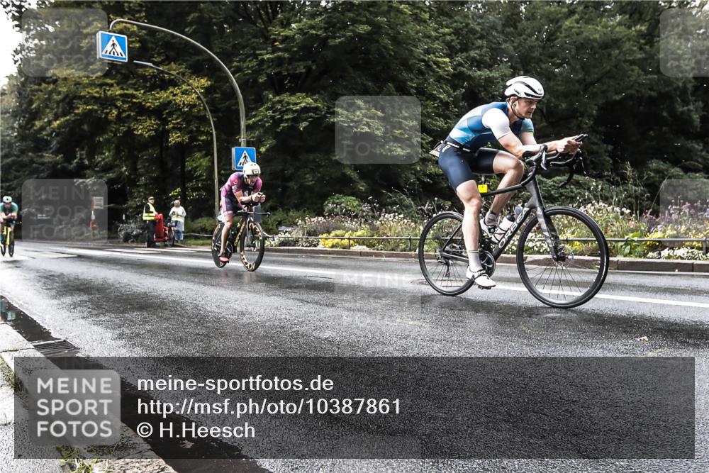 13.09.2026 - Stadtparktriathlon H.Heesch http://msf.ph/oto/10387861 13.09.2026 12:20:04 Radfahren 880, 955, 985, 1024, 1028, 1047, 1067, 1138, 1187 meine-sportfotos.de