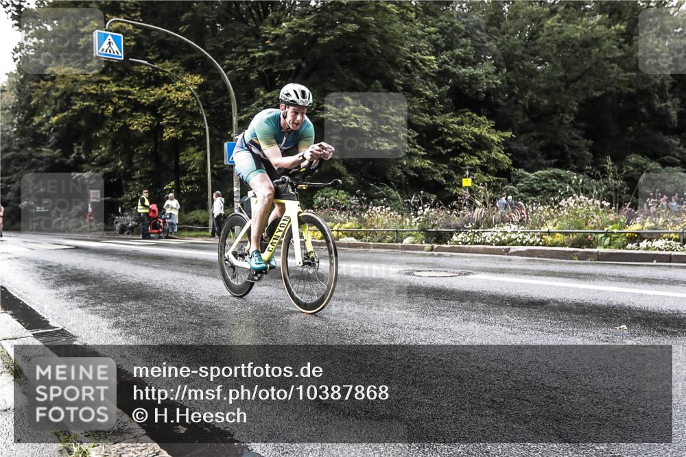 13.09.2026 - Stadtparktriathlon H.Heesch http://msf.ph/oto/10387868 13.09.2026 12:20:05 Radfahren 880, 985, 1024, 1028, 1047, 1056, 1067, 1138, 1187 meine-sportfotos.de