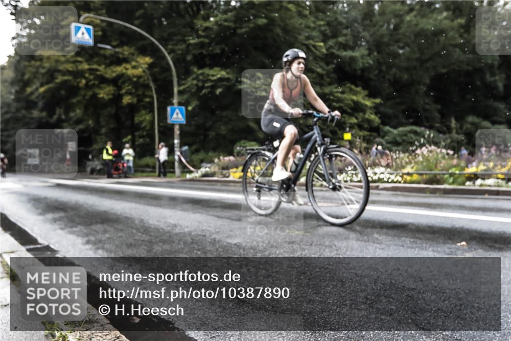 13.09.2026 - Stadtparktriathlon H.Heesch http://msf.ph/oto/10387890 13.09.2026 12:20:09 Radfahren 1024, 1056, 1087, 1120, 1149, 1187 meine-sportfotos.de