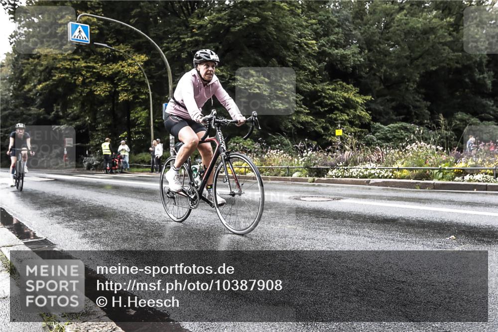 13.09.2026 - Stadtparktriathlon H.Heesch http://msf.ph/oto/10387908 13.09.2026 12:20:20 Radfahren 844, 1051, 1088, 1123, 1128 meine-sportfotos.de