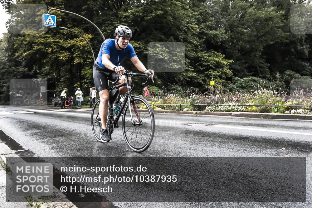 13.09.2026 - Stadtparktriathlon H.Heesch http://msf.ph/oto/10387935 13.09.2026 12:20:44 Radfahren 849, 999, 1007, 1084, 1113 meine-sportfotos.de